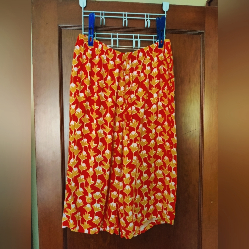 Uniqlo X Cassie Byrnes Relaco 3/4 Shorts